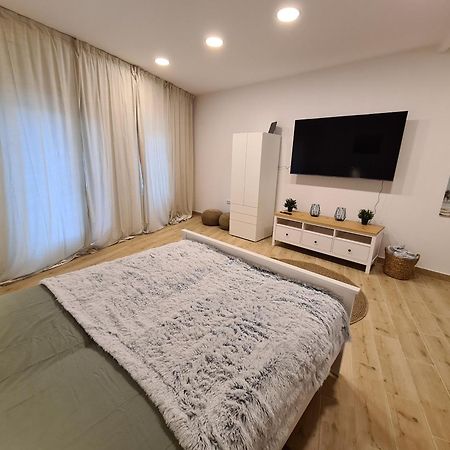 Kedves Apartman Pécs Zewnętrze zdjęcie