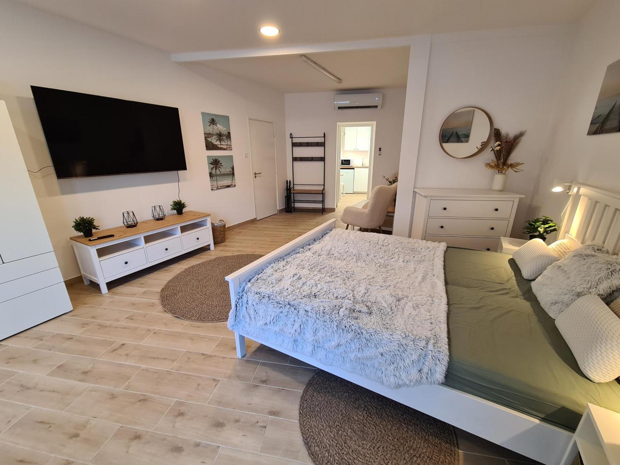 Kedves Apartman Pécs Zewnętrze zdjęcie
