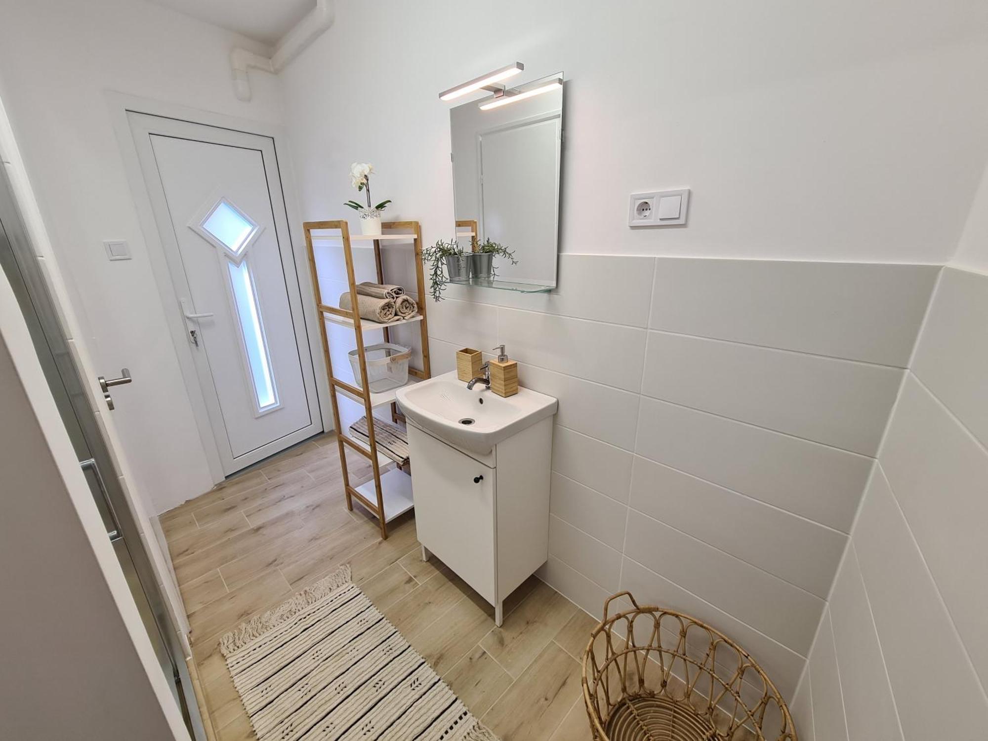 Kedves Apartman Pécs Zewnętrze zdjęcie