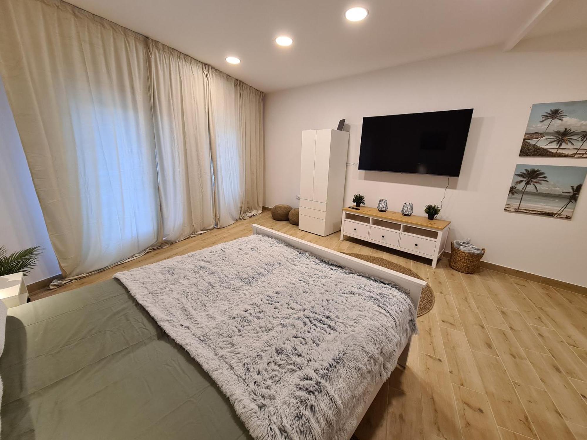 Kedves Apartman Pécs Zewnętrze zdjęcie